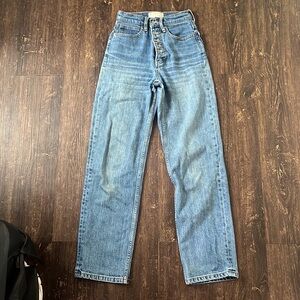 Everlane Blue Wash Mom Style Straight Leg Jeans Size 23 Long